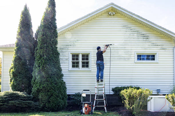 Best Commercial Building Pressure Washing  in Delavan, WI